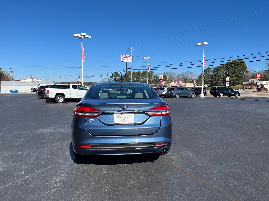 Ford Fusion S FWD 2018