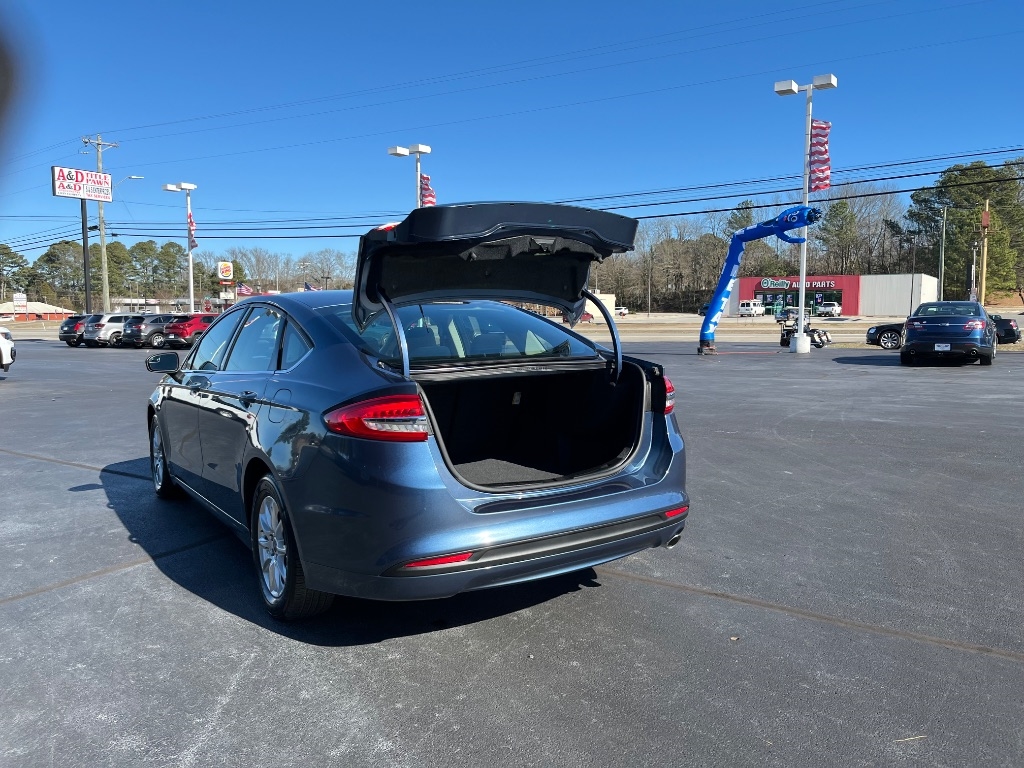 Ford Fusion S FWD 2018