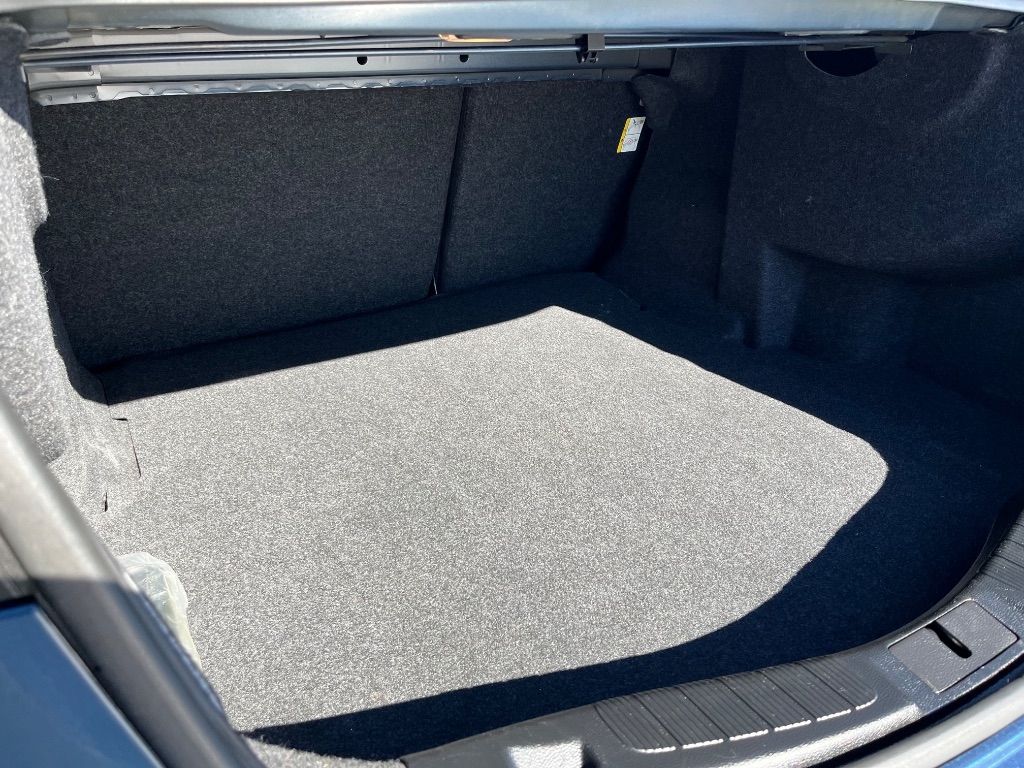 Ford Fusion S FWD 2018