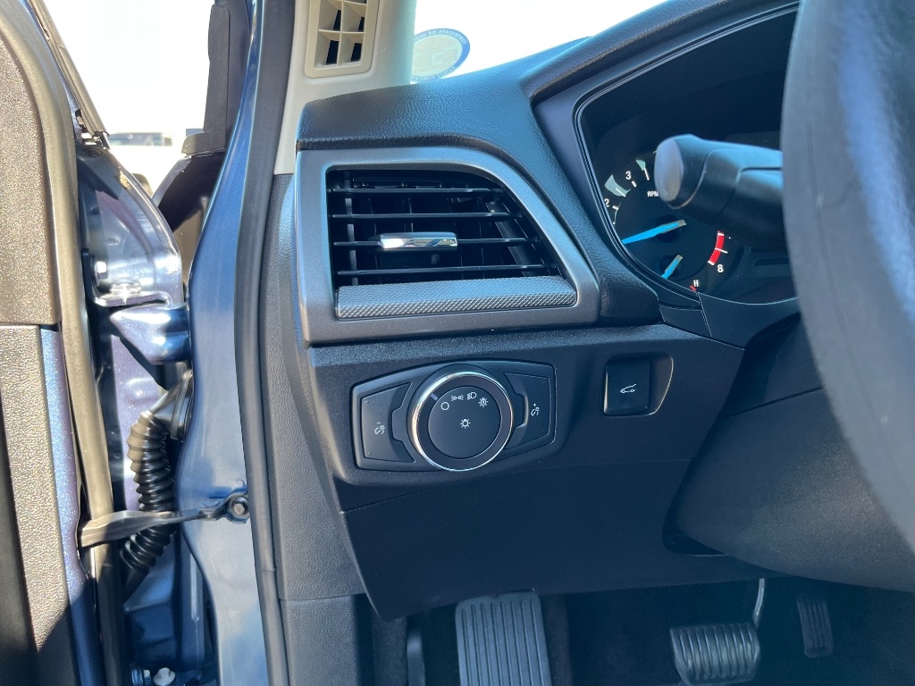 Ford Fusion S FWD 2018