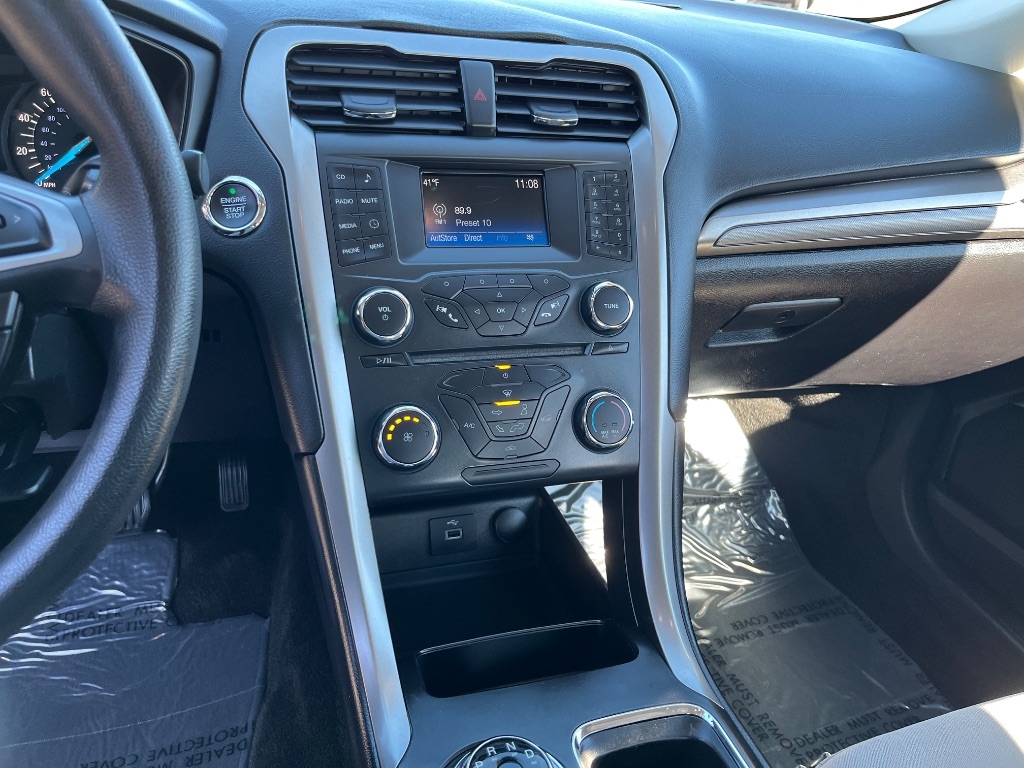 Ford Fusion S FWD 2018