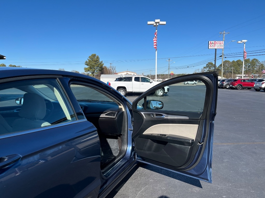 Ford Fusion S FWD 2018