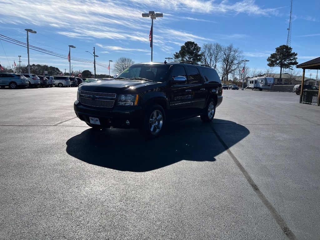 Chevrolet Suburban 2WD 4dr 1500 LTZ 2009