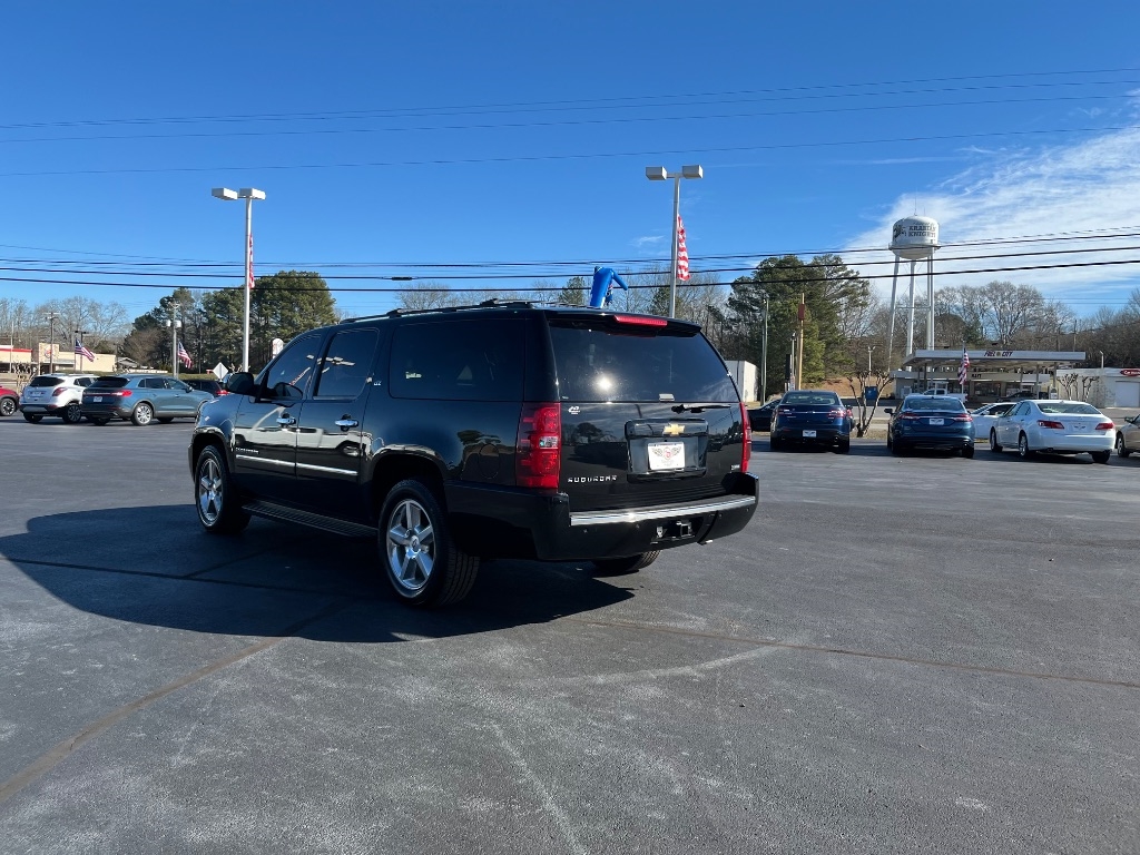 Chevrolet Suburban 2WD 4dr 1500 LTZ 2009