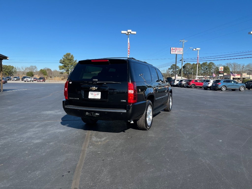 Chevrolet Suburban 2WD 4dr 1500 LTZ 2009