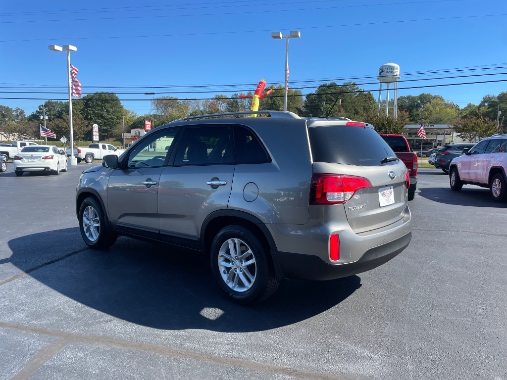 Kia Sorento 2WD 4dr I4 LX 2015 Kia Sorento 2WD 4dr I4 LX 2015