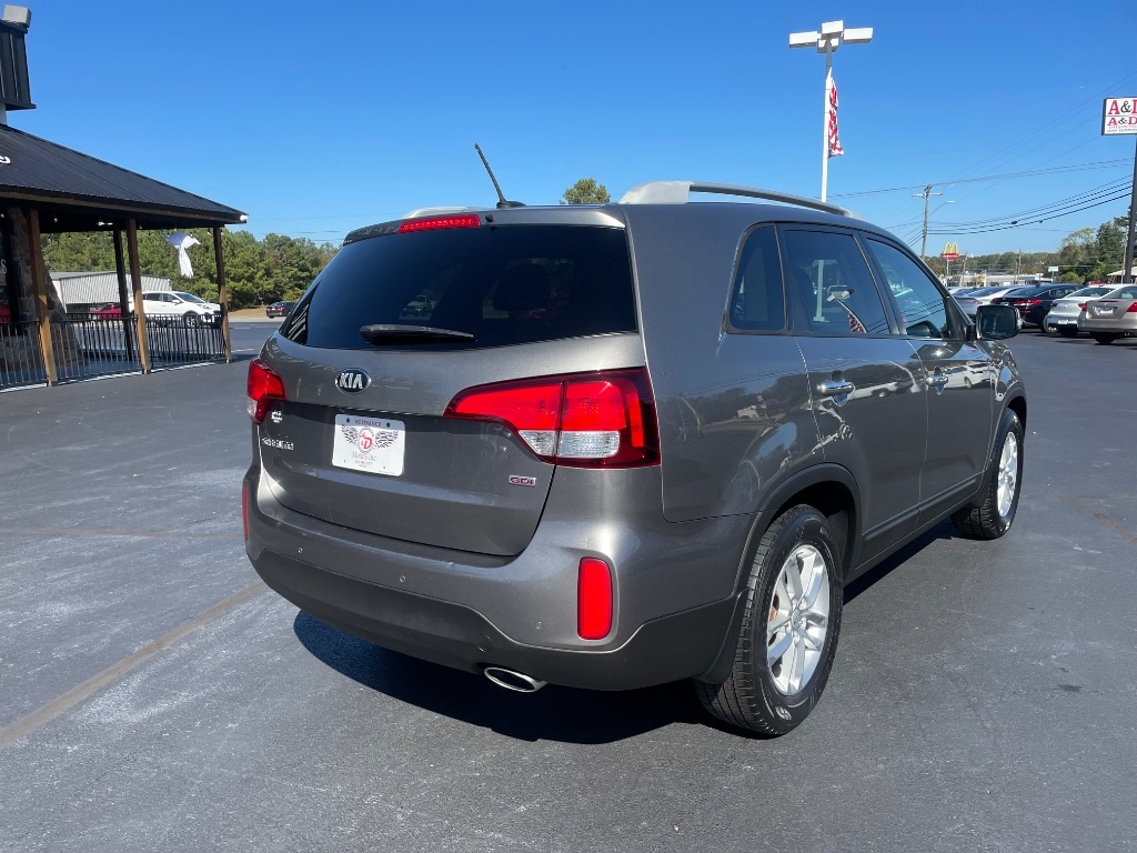 Kia Sorento 2WD 4dr I4 LX 2015 Kia Sorento 2WD 4dr I4 LX 2015