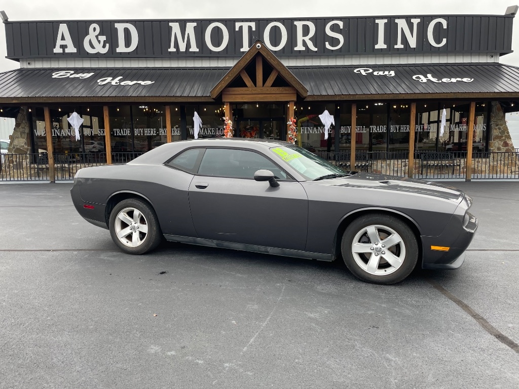Dodge Challenger 2dr Cpe SXT 2013 Dodge Challenger 2dr Cpe SXT 2013