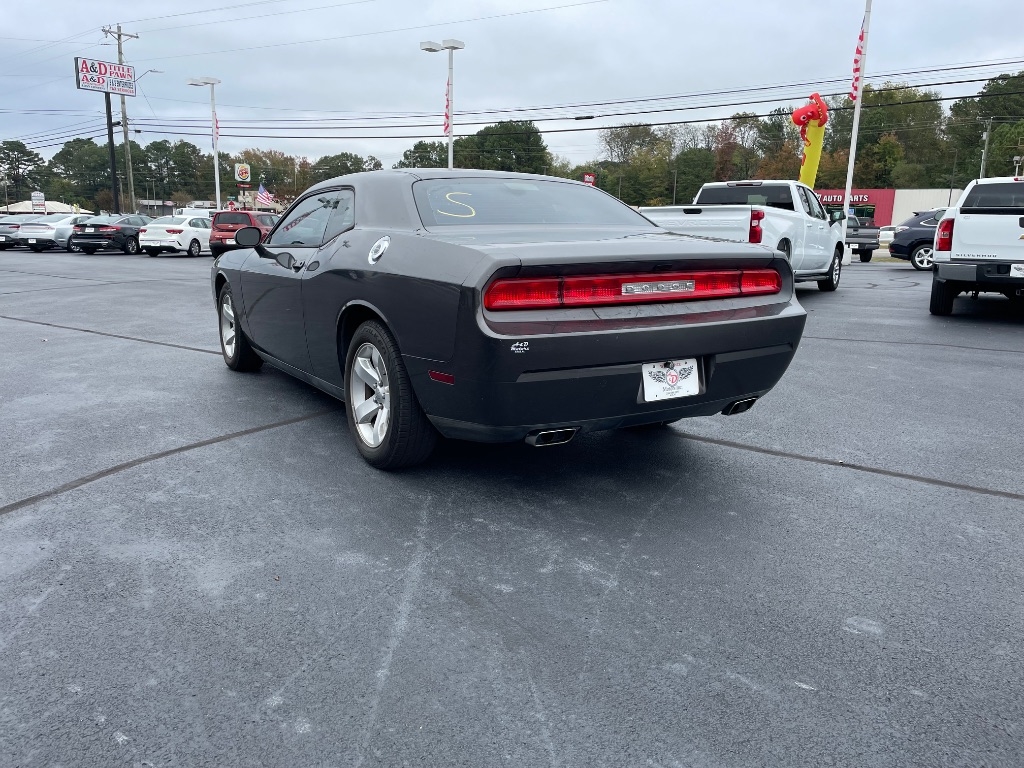 Dodge Challenger 2dr Cpe SXT 2013 Dodge Challenger 2dr Cpe SXT 2013