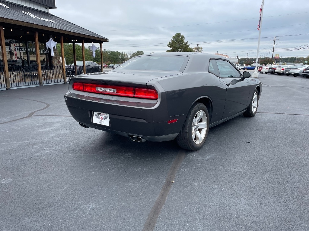 Dodge Challenger 2dr Cpe SXT 2013 Dodge Challenger 2dr Cpe SXT 2013