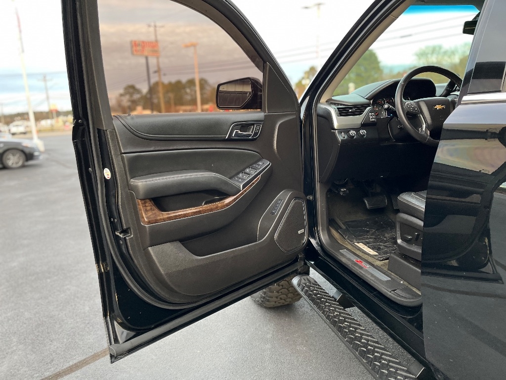 Chevrolet Tahoe 4WD 4dr LT 2017