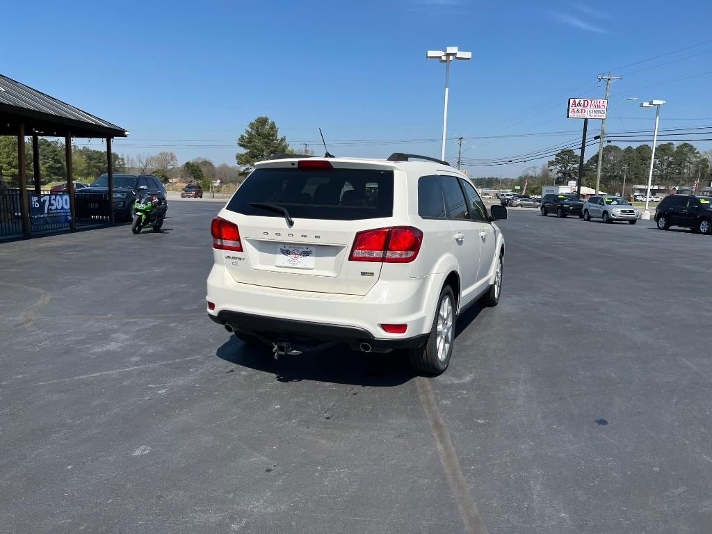 Dodge Journey FWD 4dr SXT 2012