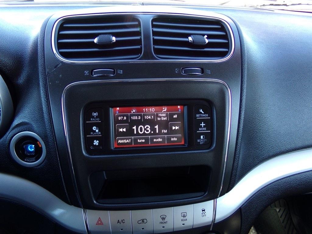 Dodge Journey FWD 4dr SXT 2012