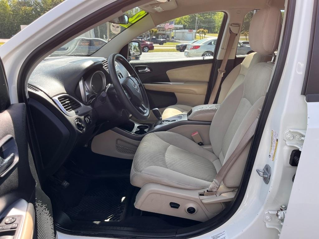Dodge Journey FWD 4dr SXT 2012