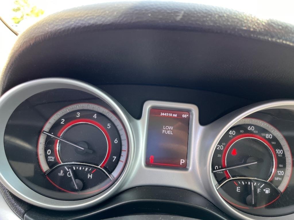 Dodge Journey FWD 4dr SXT 2012