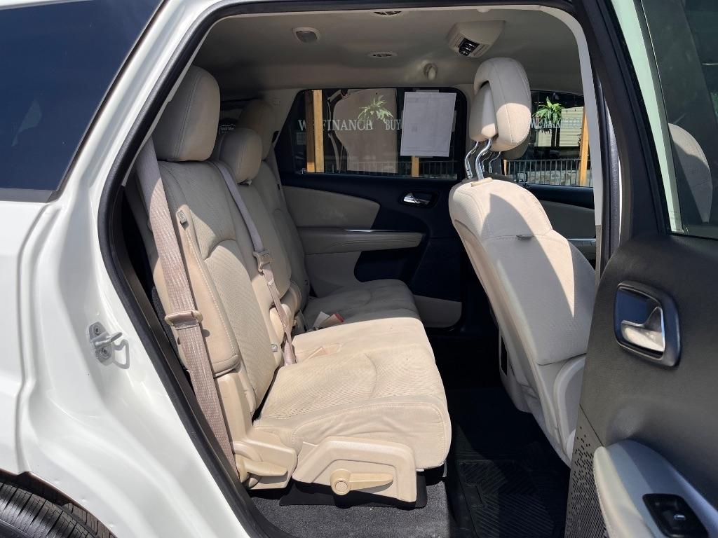 Dodge Journey FWD 4dr SXT 2012