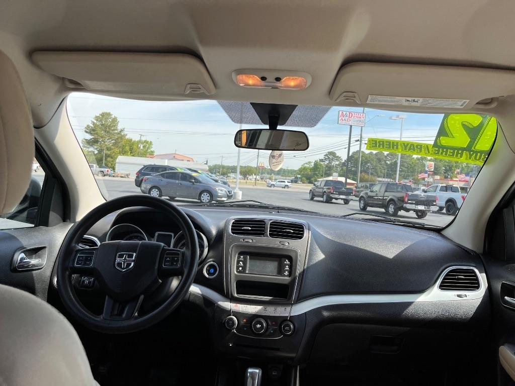 Dodge Journey FWD 4dr SXT 2012