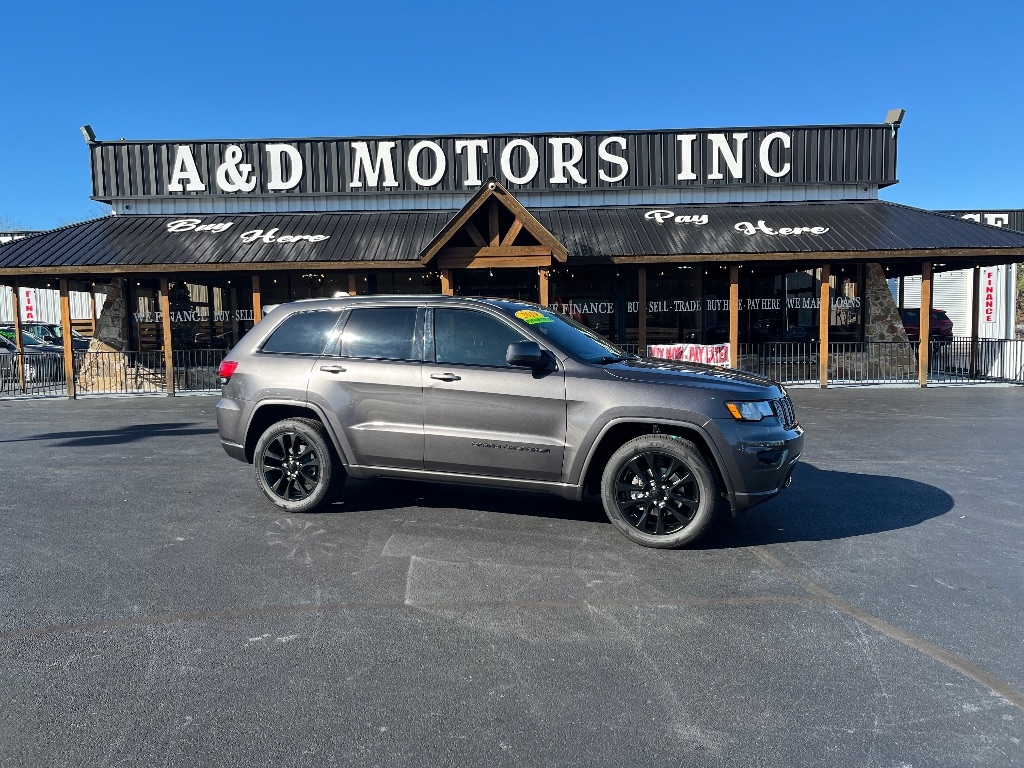 2019 Jeep Grand Cherokee Altitude's photo