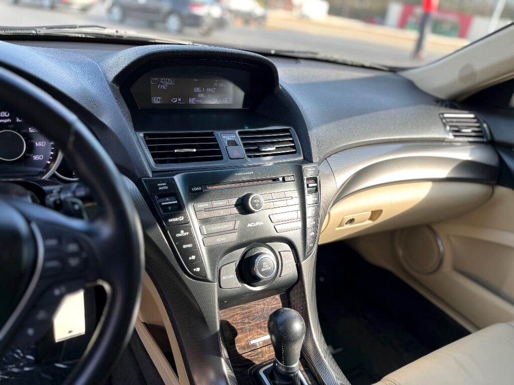 Acura TL 4dr Sdn Auto 2WD 2012