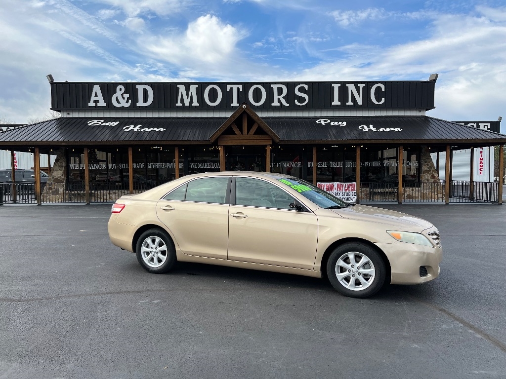 Toyota Camry 4dr Sdn I4 Man (Natl) 2010