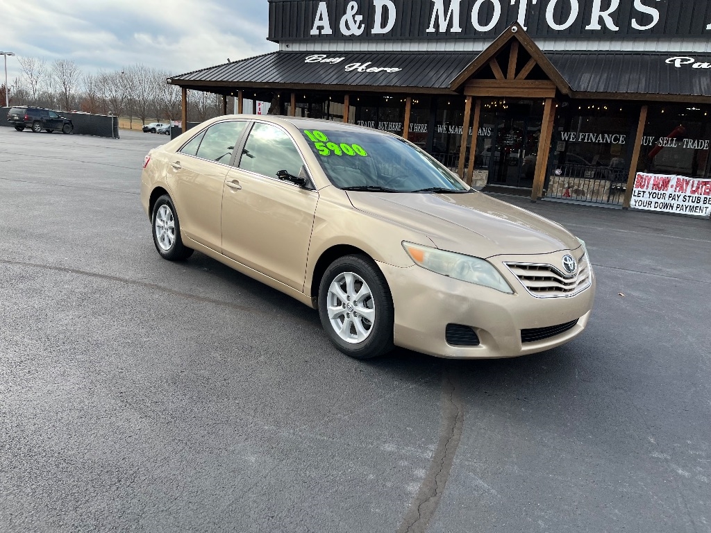 Toyota Camry 4dr Sdn I4 Man (Natl) 2010