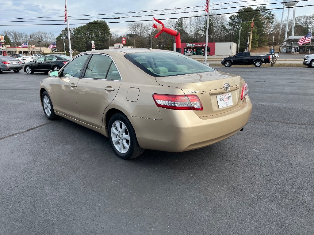 Toyota Camry 4dr Sdn I4 Man (Natl) 2010