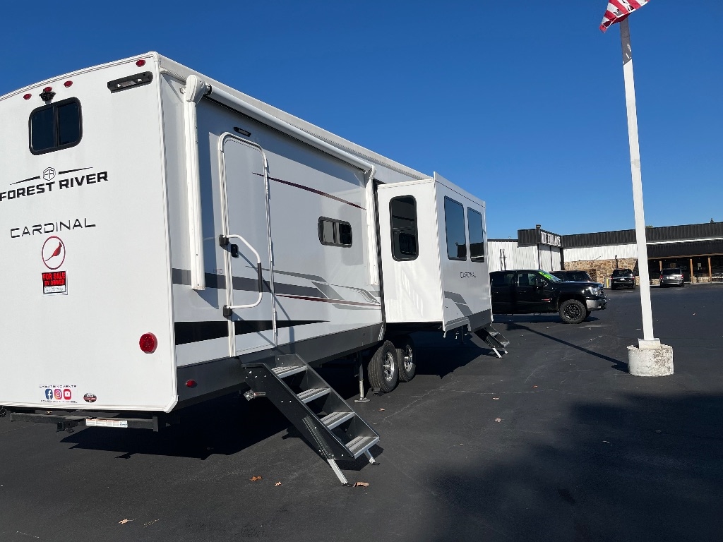 Forest River Cardinal  2025