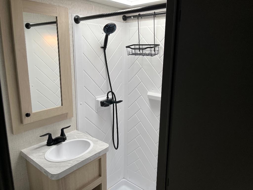 Forest River Cardinal  2025