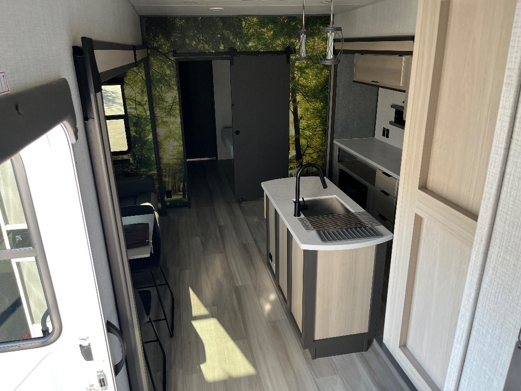 Forest River Cardinal  2025