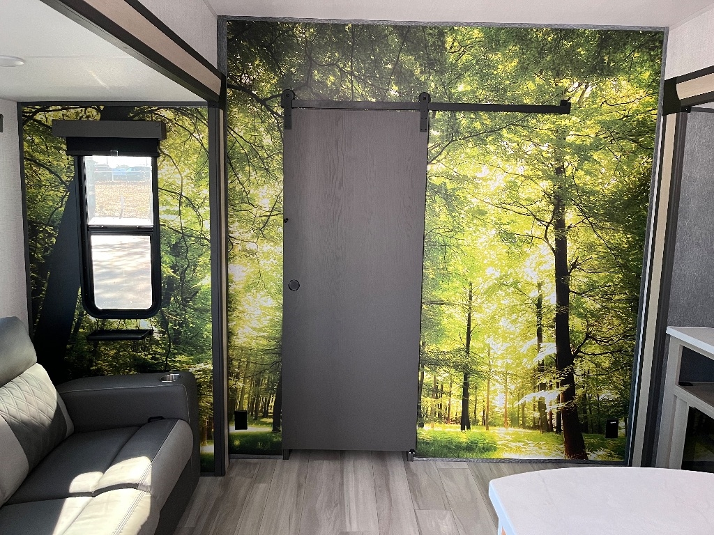 Forest River Cardinal  2025