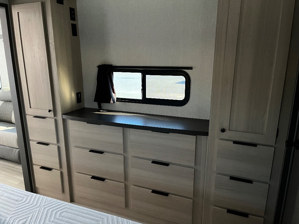 Forest River Cardinal  2025