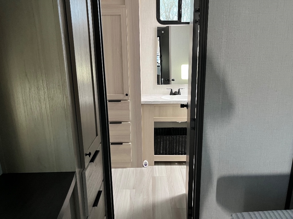 Forest River Cardinal  2025