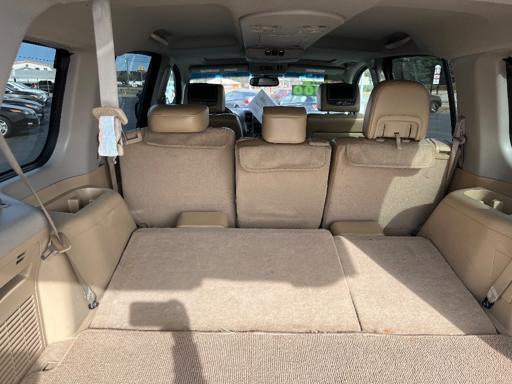 Nissan Armada 2WD 4dr SL 2014