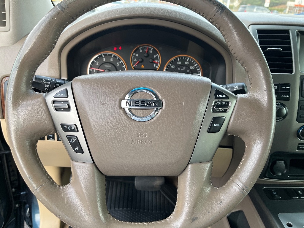 Nissan Armada 2WD 4dr SL 2014