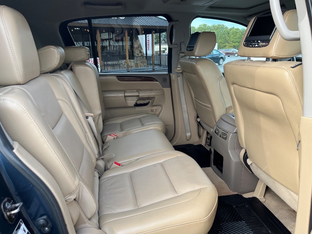 Nissan Armada 2WD 4dr SL 2014