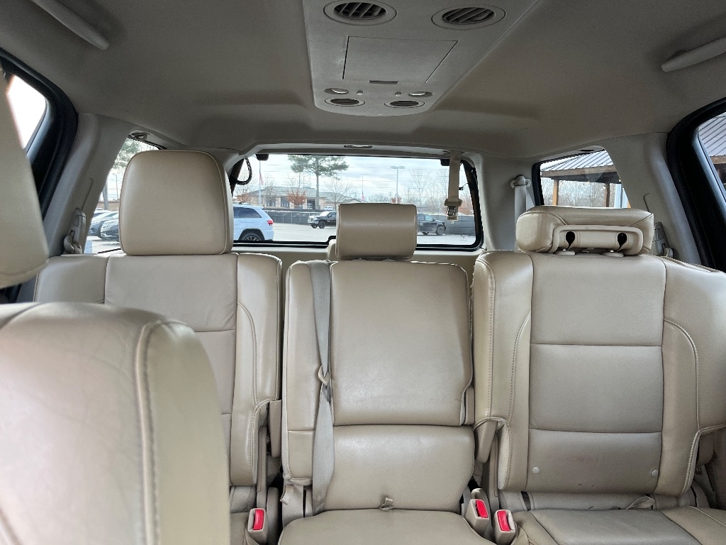 Nissan Armada 2WD 4dr SL 2014