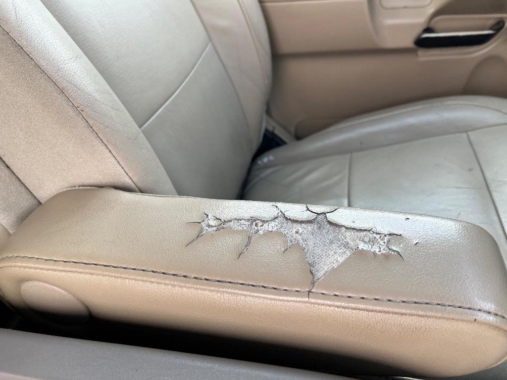 Nissan Armada 2WD 4dr SL 2014