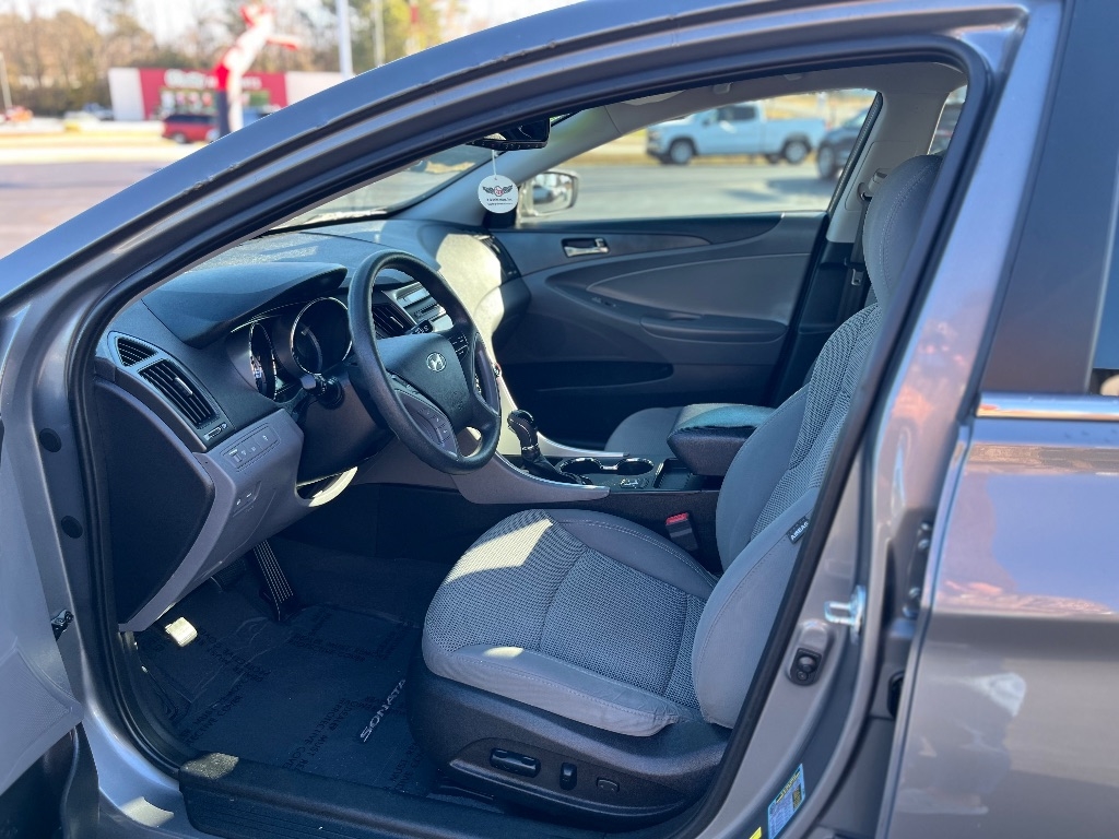 Hyundai Sonata 4dr Sdn 2.4L Auto GLS 2014