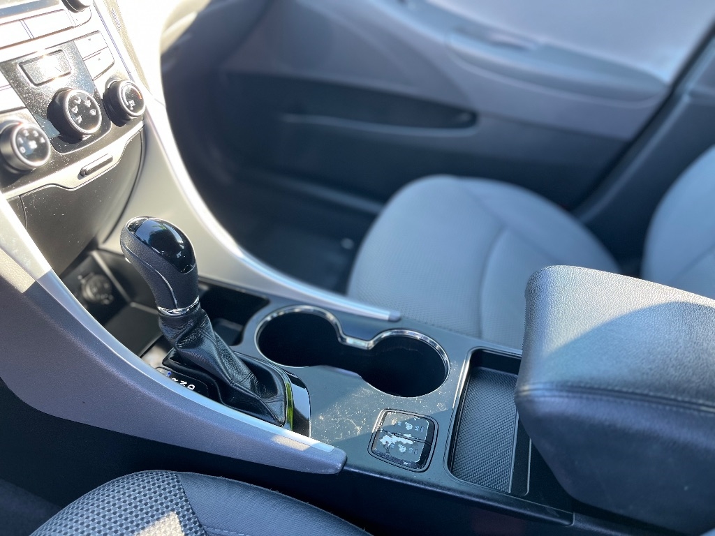 Hyundai Sonata 4dr Sdn 2.4L Auto GLS 2014