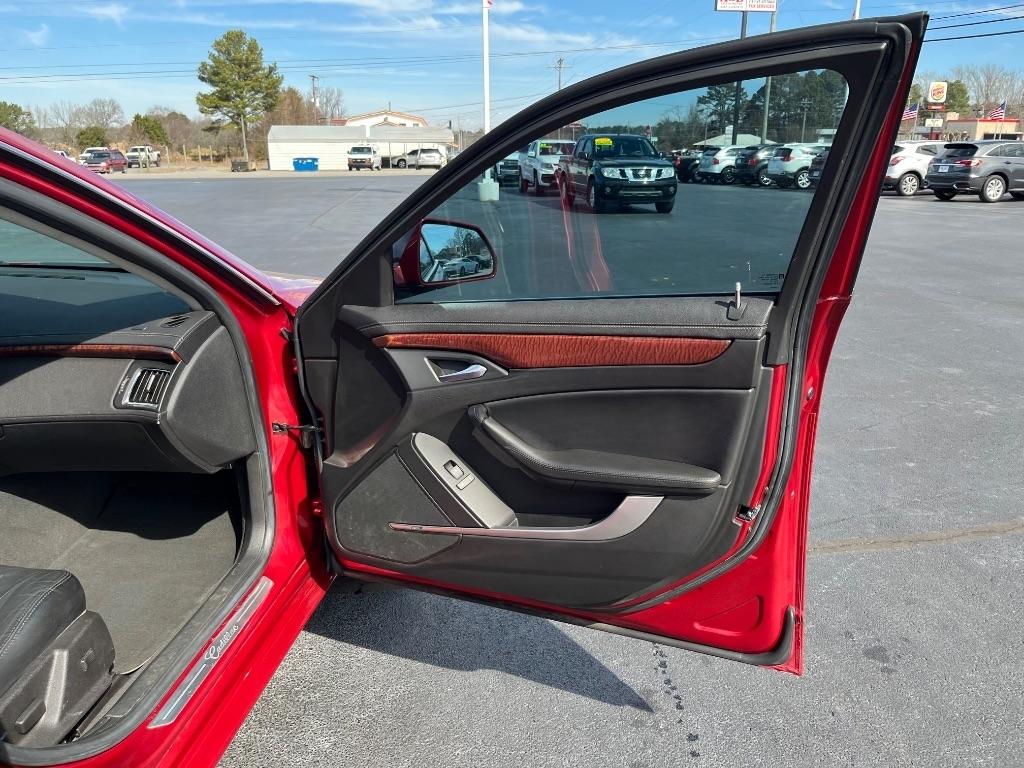 Cadillac CTS 4dr Sdn RWD w/1SA 2009