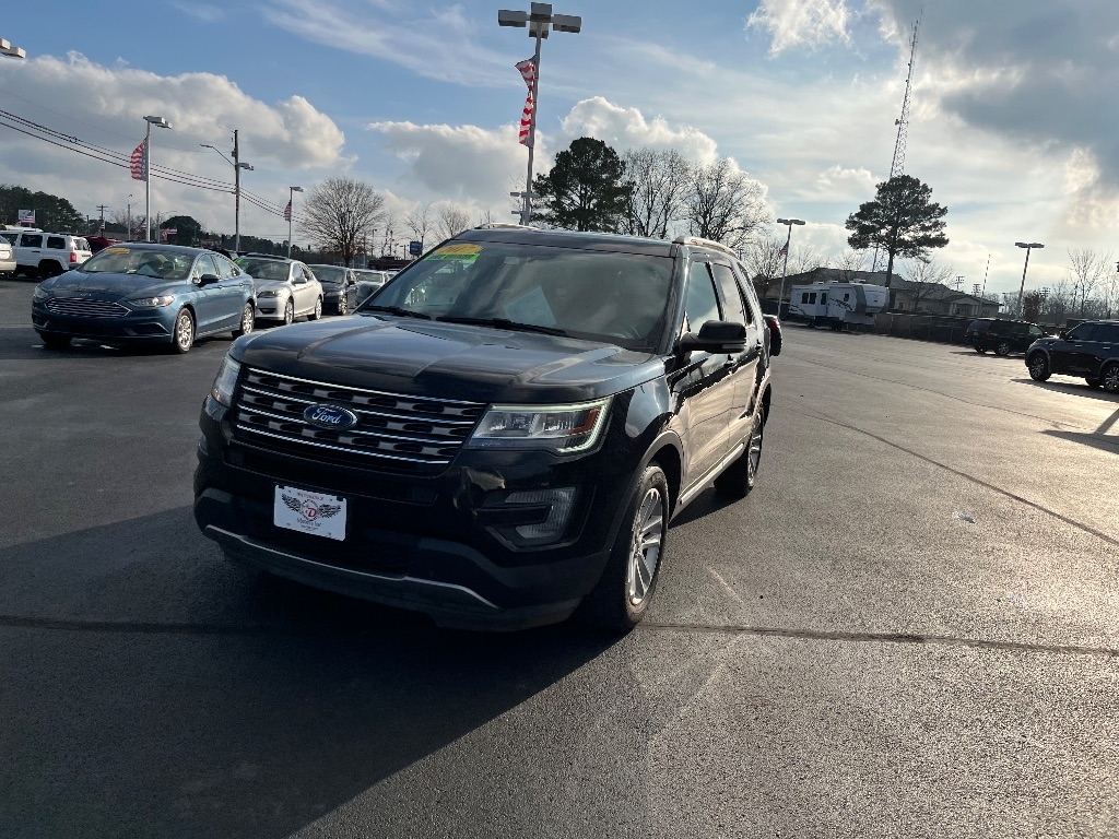 Ford Explorer XLT FWD 2017