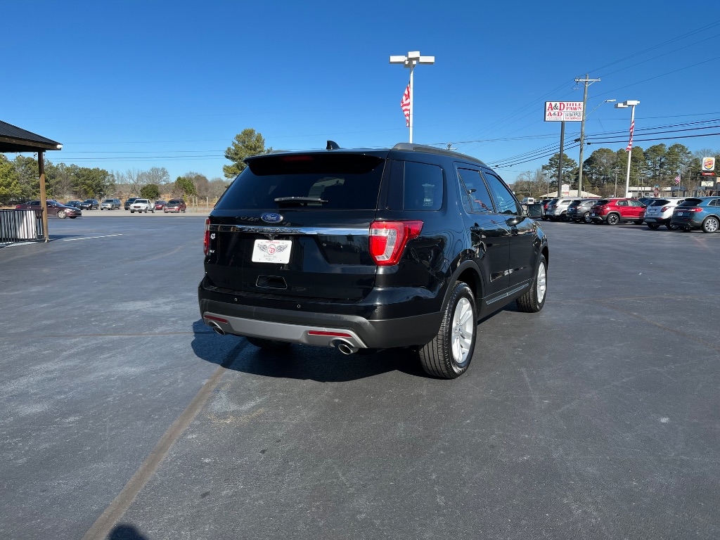 Ford Explorer XLT FWD 2017