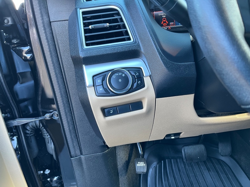 Ford Explorer XLT FWD 2017