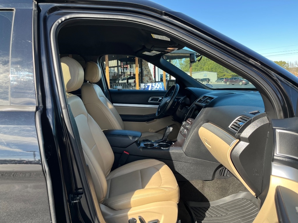 Ford Explorer XLT FWD 2017