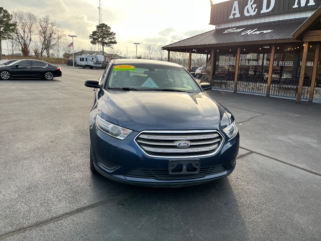 Ford Taurus 4dr Sdn SE FWD 2016