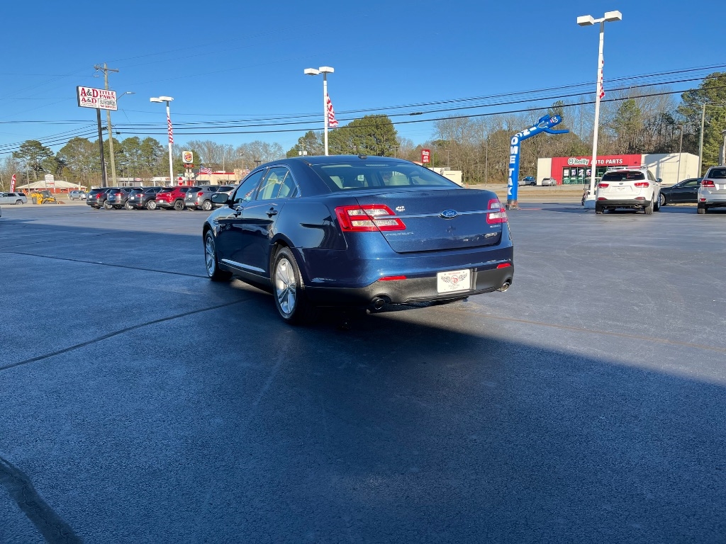 Ford Taurus 4dr Sdn SE FWD 2016