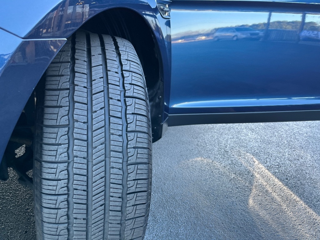 Ford Taurus 4dr Sdn SE FWD 2016