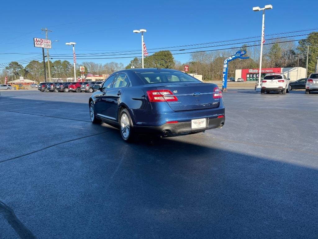 Ford Taurus 4dr Sdn SE FWD 2016