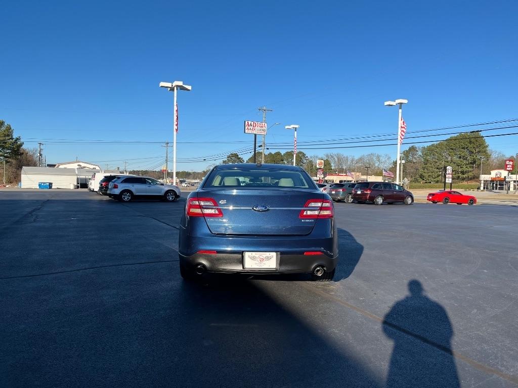 Ford Taurus 4dr Sdn SE FWD 2016