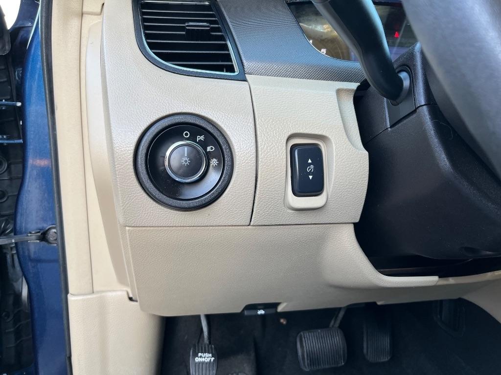 Ford Taurus 4dr Sdn SE FWD 2016